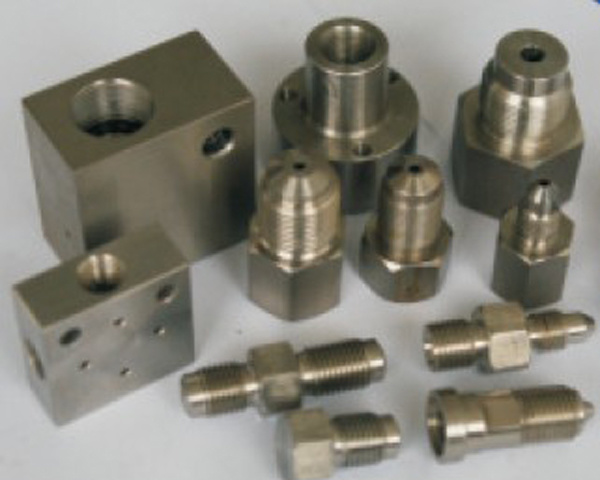 超高壓過度(dù)接頭